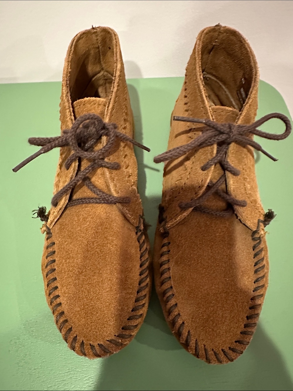 Minnetonka Women's Moccasin Boots - Tan Suede with Dark Brown Laces